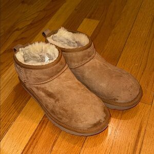 UGG Brown Ankle Boots with Cream Lining